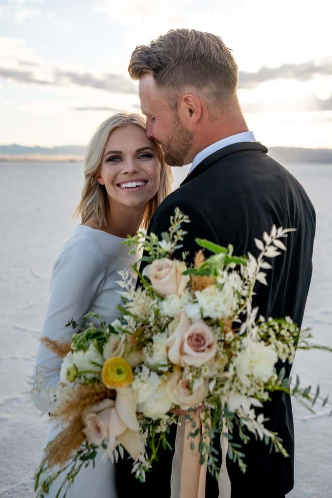 bonneville-salt-flats-utah-elopement-inspiration