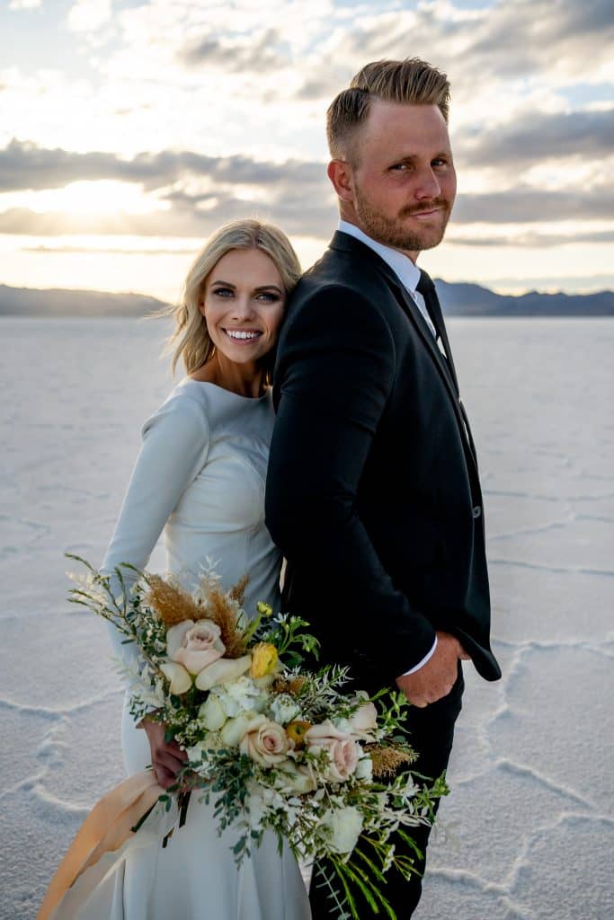 bonneville-salt-flats-utah-elopement-inspiration