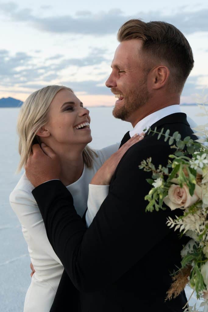 bonneville-salt-flats-utah-elopement-inspiration