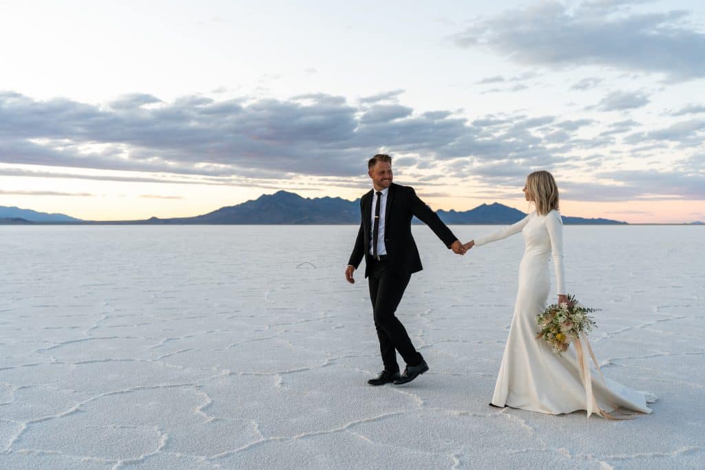 bonneville-salt-flats-utah-elopement-inspiration