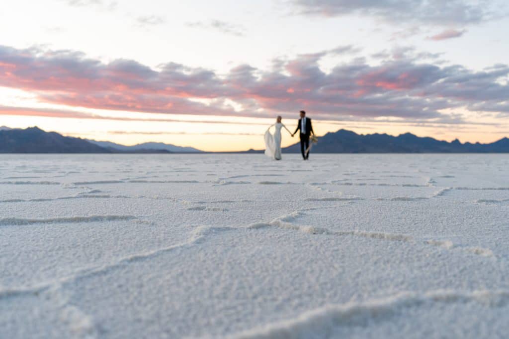 bonneville-salt-flats-utah-elopement-inspiration