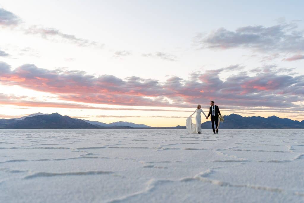 bonneville-salt-flats-utah-elopement-inspiration