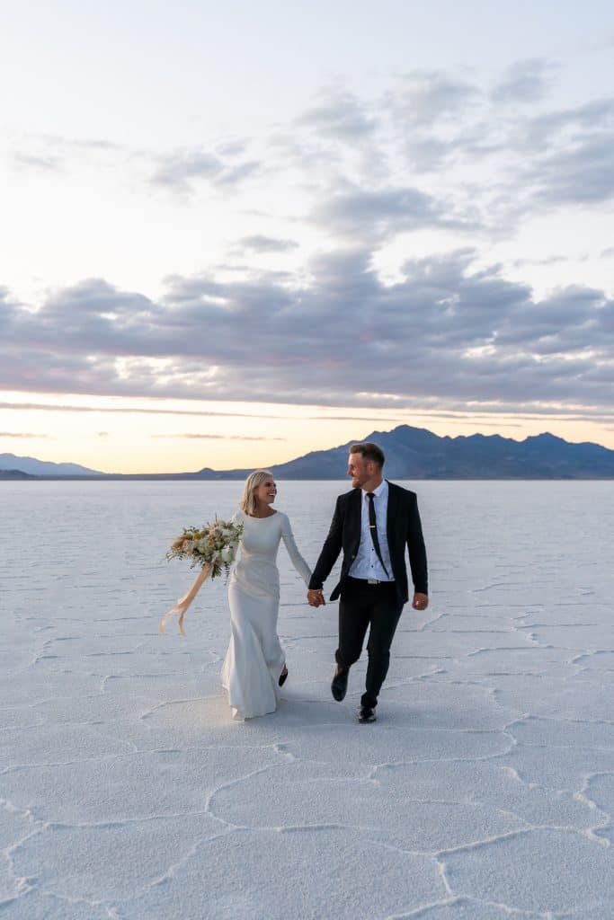 bonneville-salt-flats-utah-elopement-inspiration