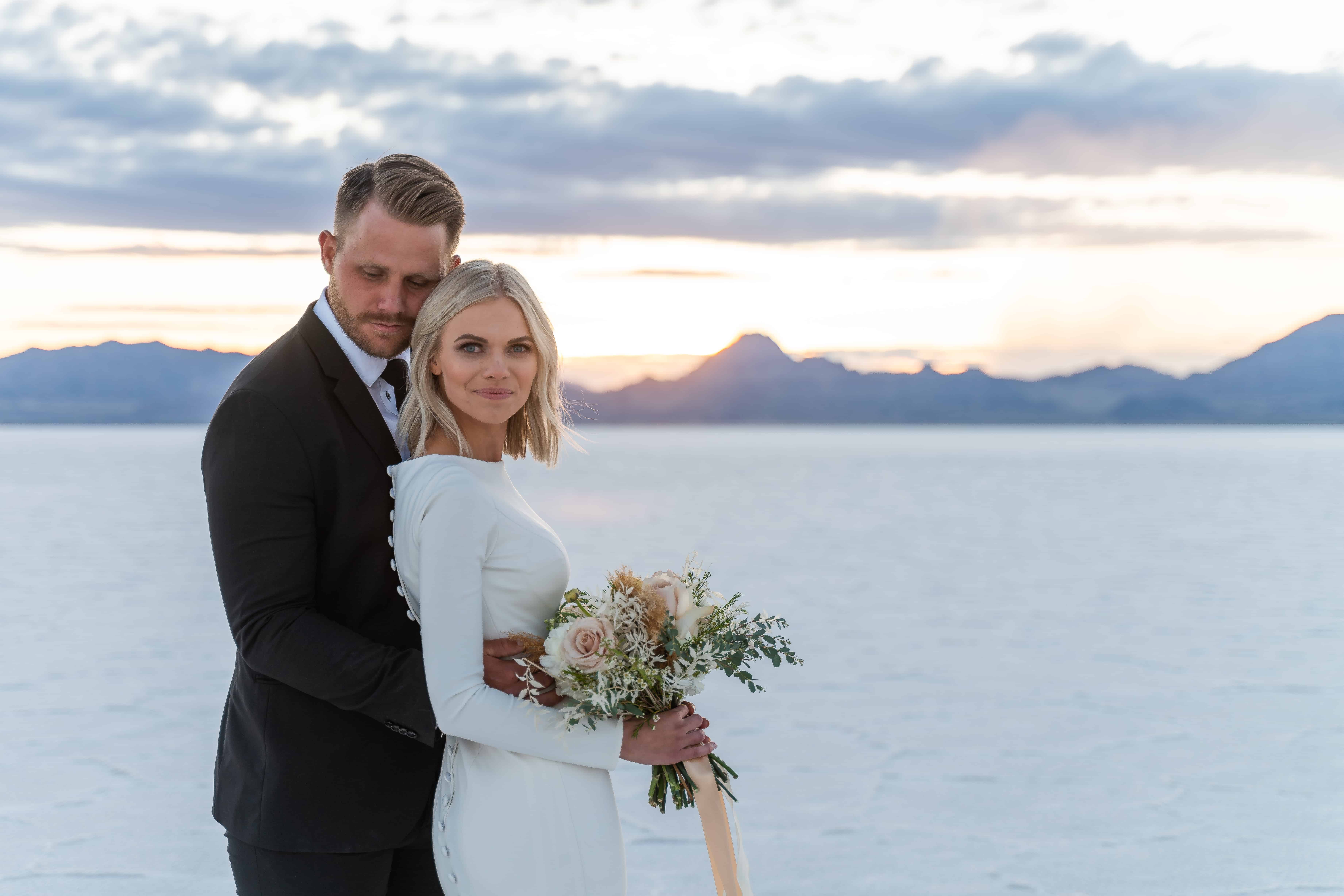 bonneville-salt-flats-utah-elopement-inspiration