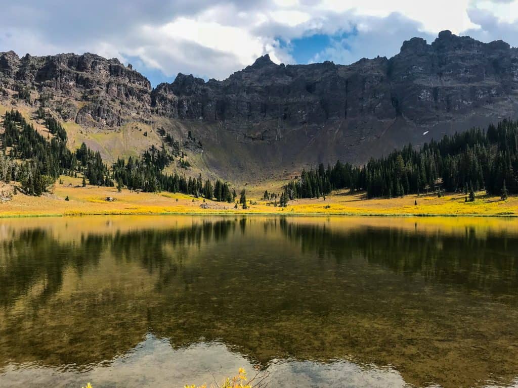 bozeman-montana-elopement-hyalite-lake-view