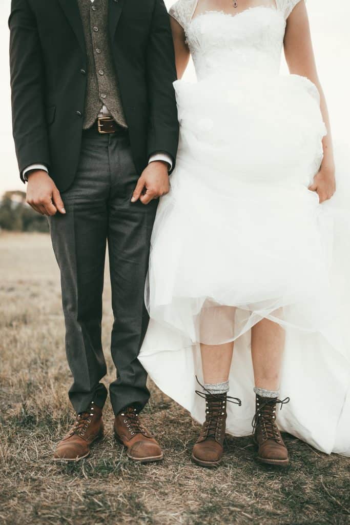 hiking-boots-montana-elopement