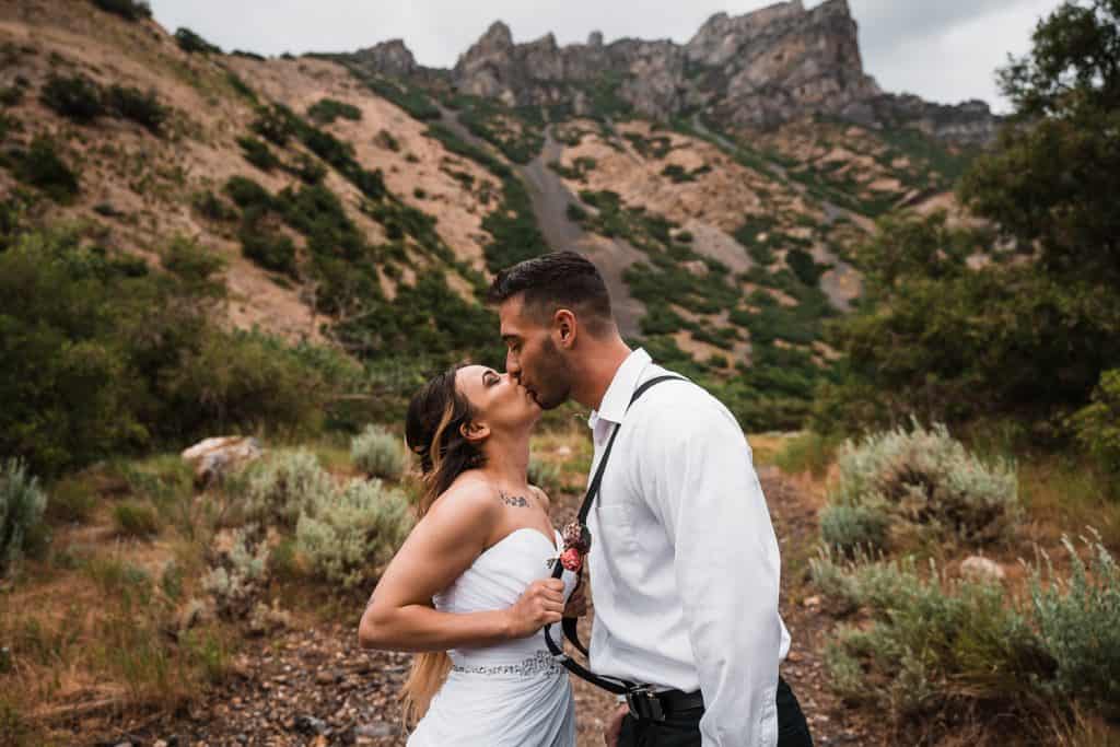 rock-inspired-slate-canyon-utah-elopement-inspiration