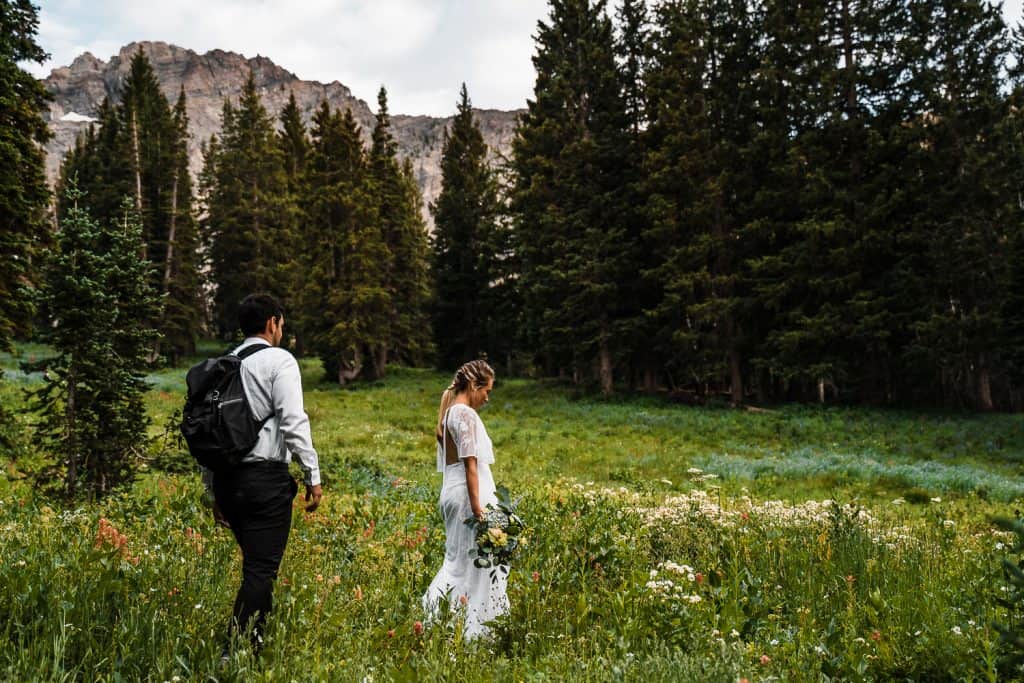 wildflowers-cecret-lake-adventure-elopement-utah