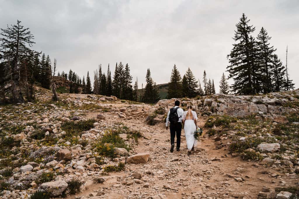 wildflowers-cecret-lake-adventure-elopement-utah