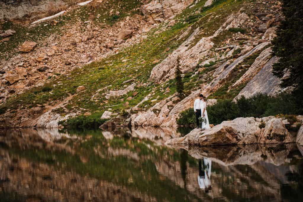 wildflowers-cecret-lake-adventure-elopement-utah