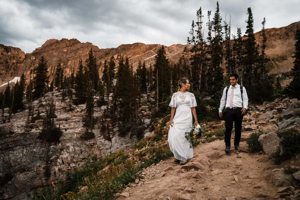 wildflowers-cecret-lake-adventure-elopement-utah