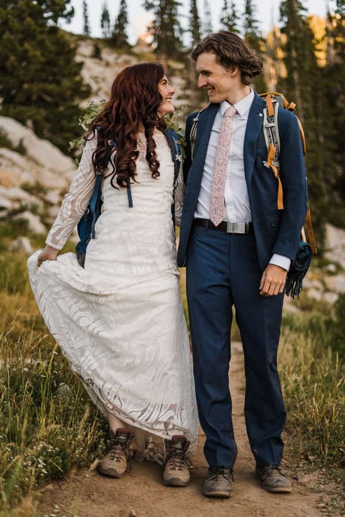 utah-alpine-lake-adventure-hiking-elopement