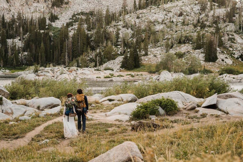 utah-alpine-lake-adventure-hiking-elopement