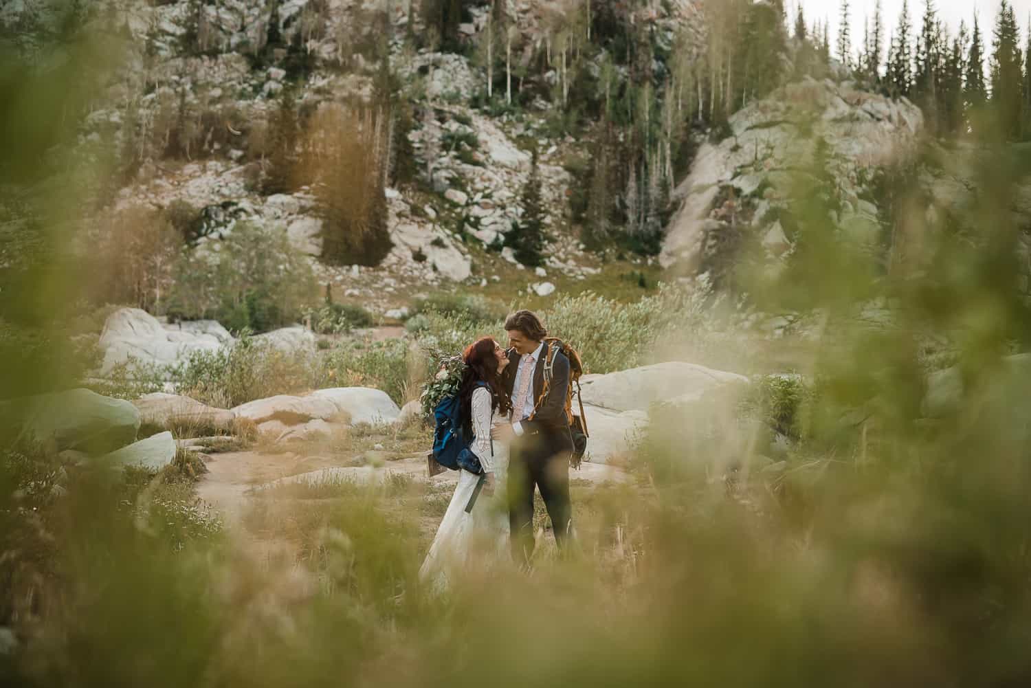 utah-alpine-lake-adventure-hiking-elopement