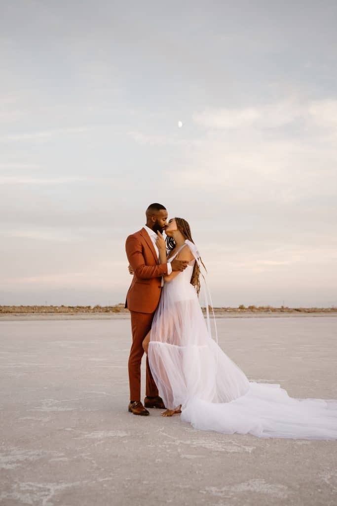 boho-salt-flats-utah-elopement