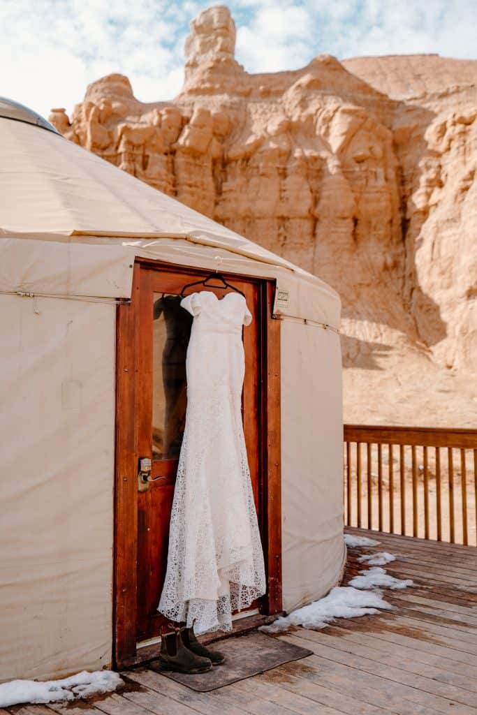 goblin-valley-elopement-utah