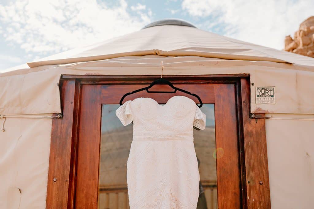 goblin-valley-elopement-utah