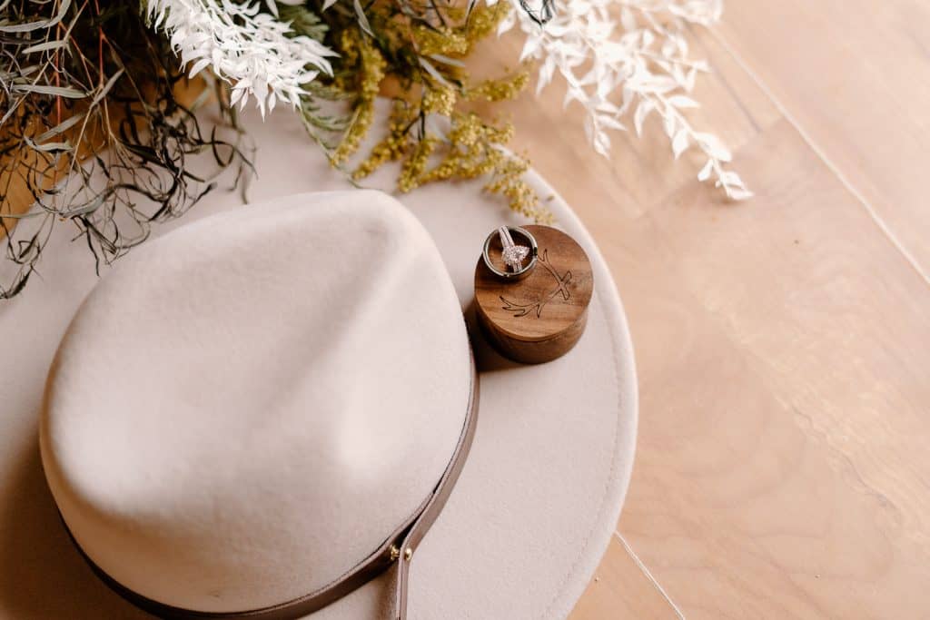 goblin-valley-elopement-utah