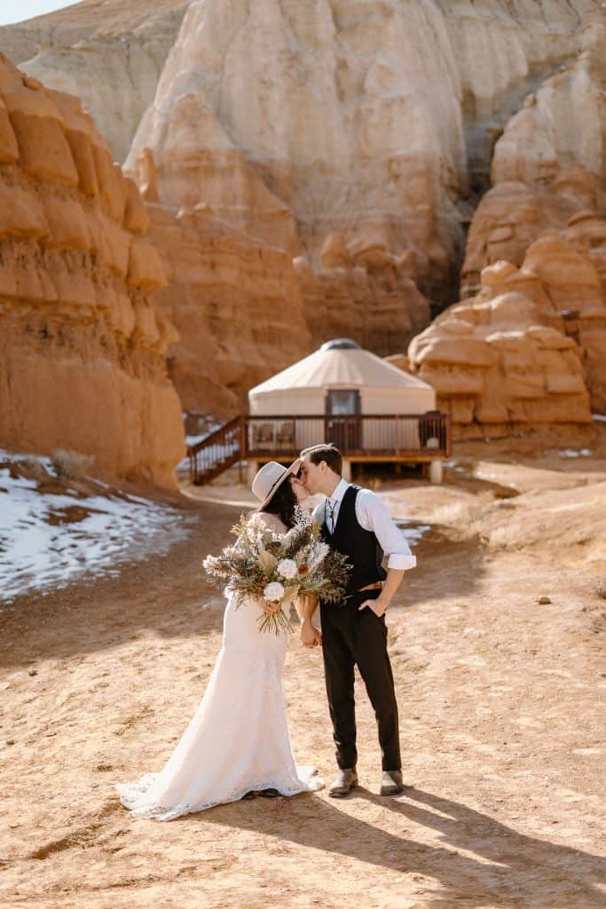 goblin-valley-elopement-utah