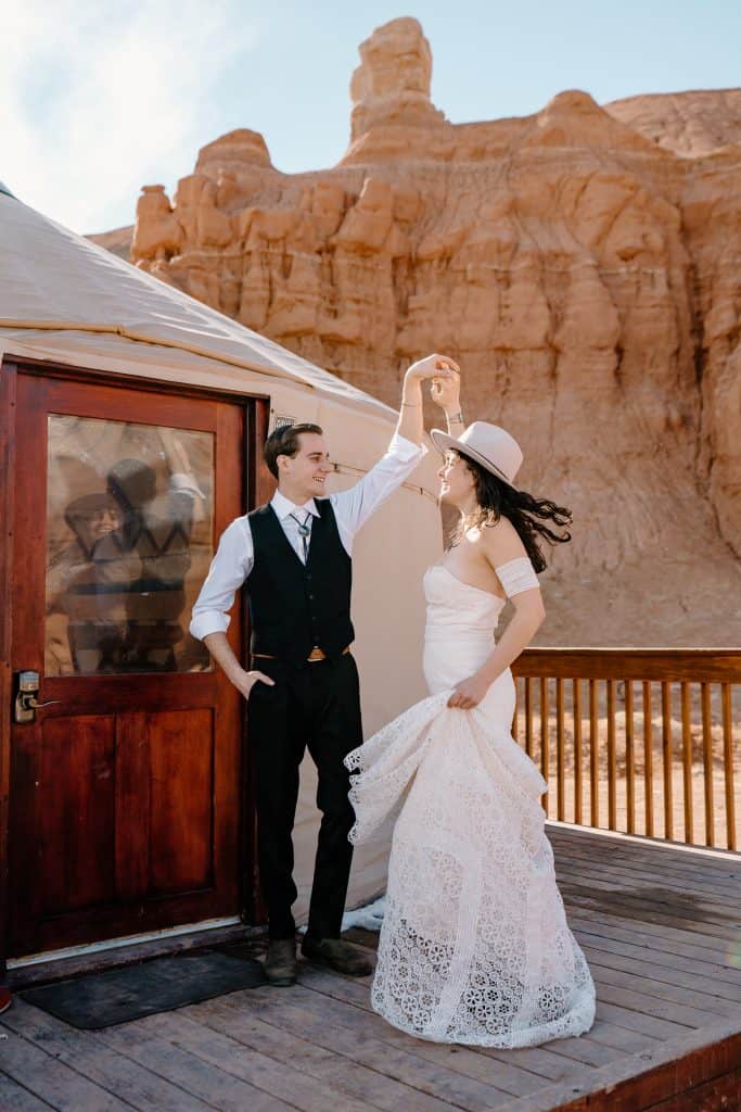 goblin-valley-elopement-utah