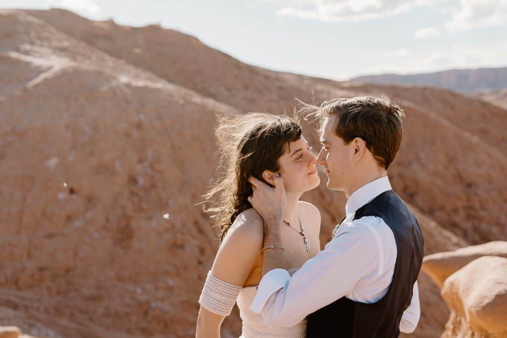goblin-valley-elopement-utah
