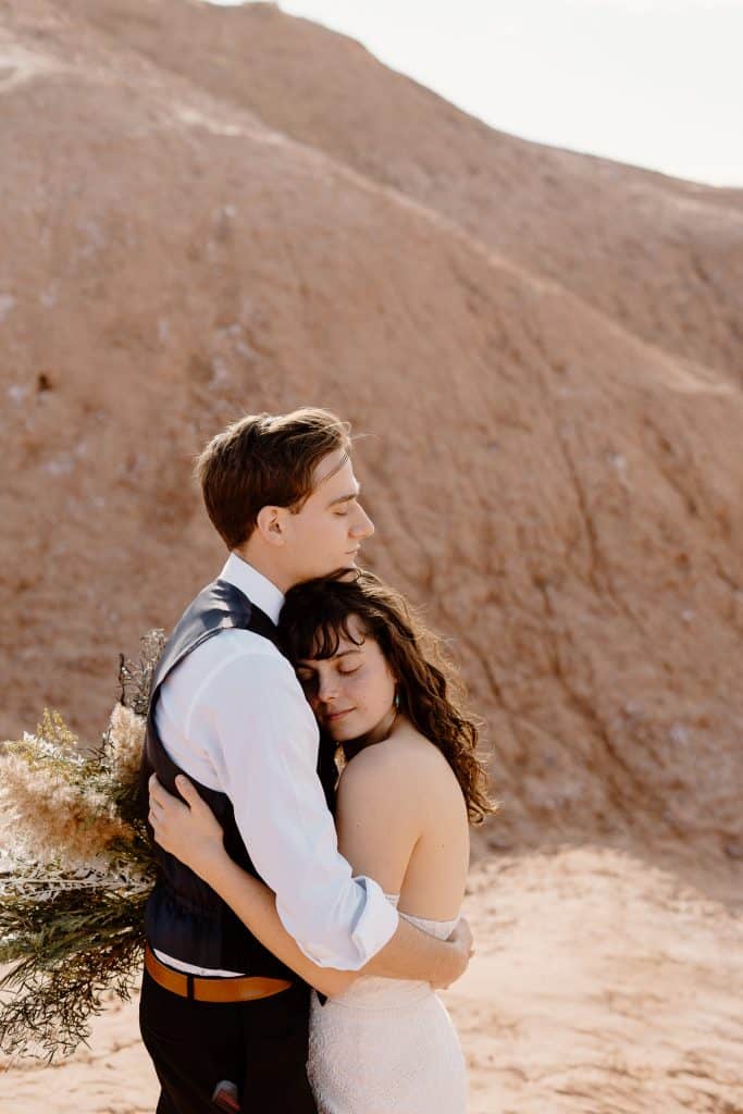 goblin-valley-elopement-utah