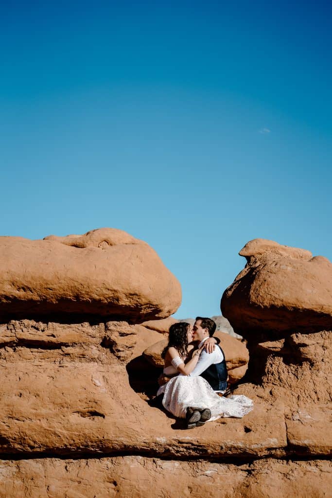 goblin-valley-elopement-utah
