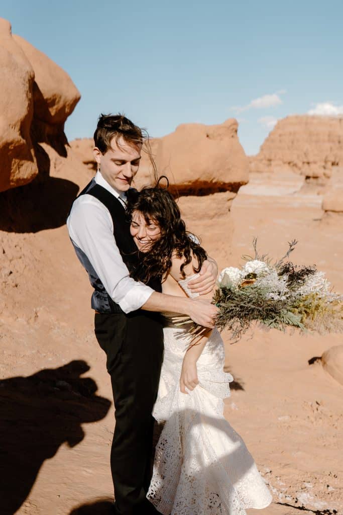goblin-valley-elopement-utah