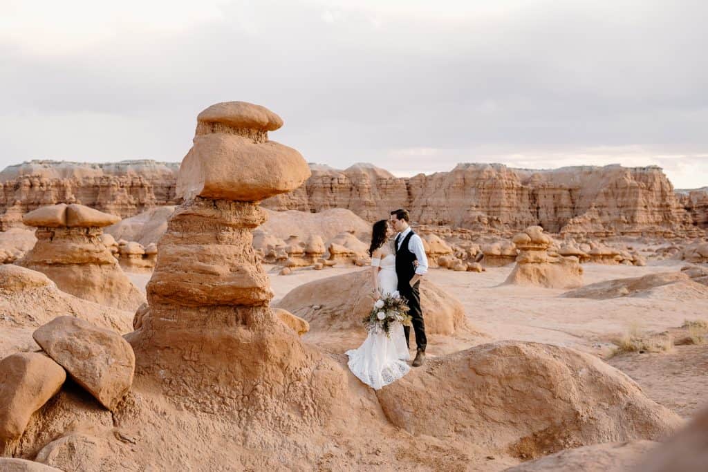 goblin-valley-elopement-utah