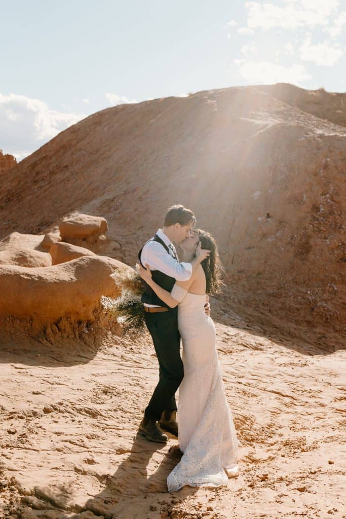 goblin-valley-elopement-utah