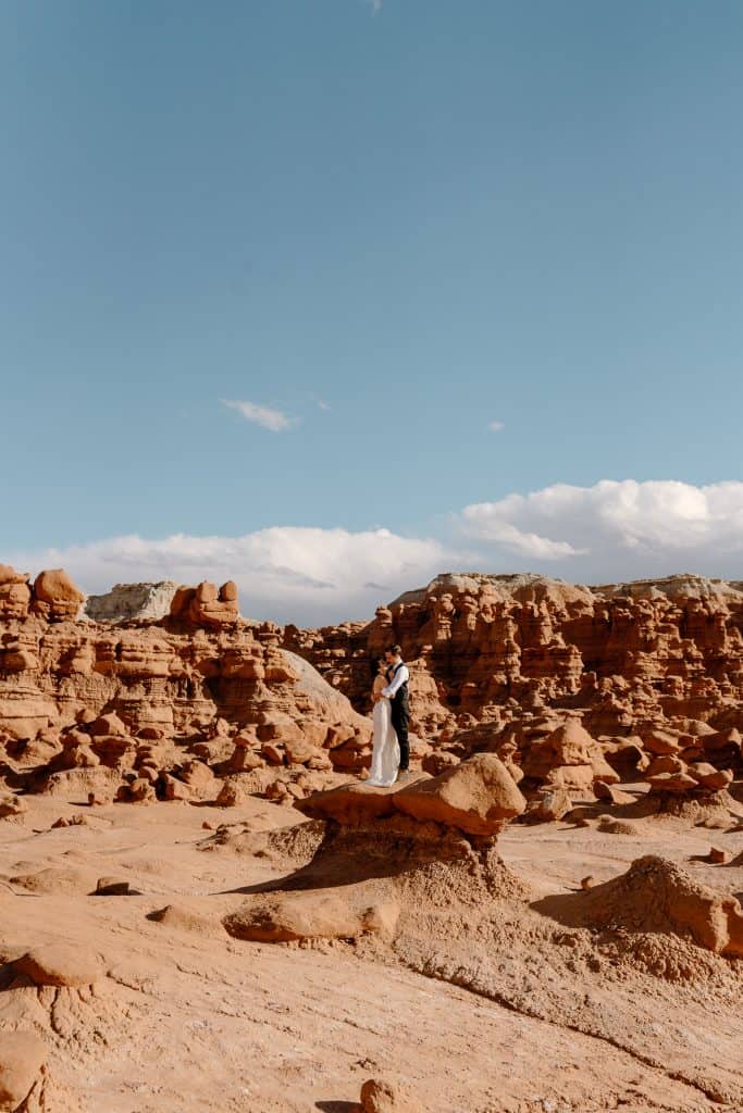 goblin-valley-elopement-utah