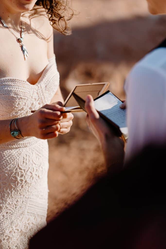 goblin-valley-elopement-utah