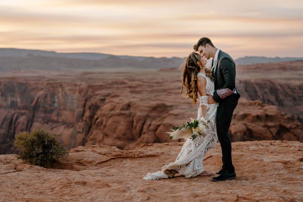 horseshoe-bend-arizona-elopement