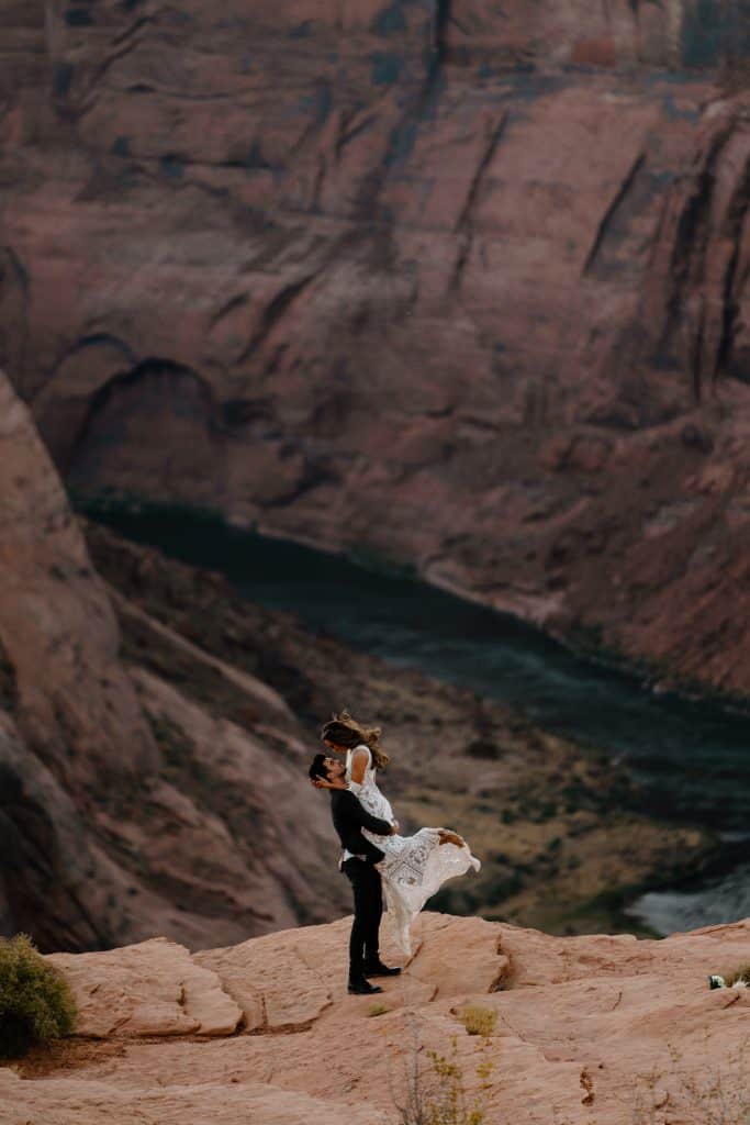 horseshoe-bend-arizona-elopement
