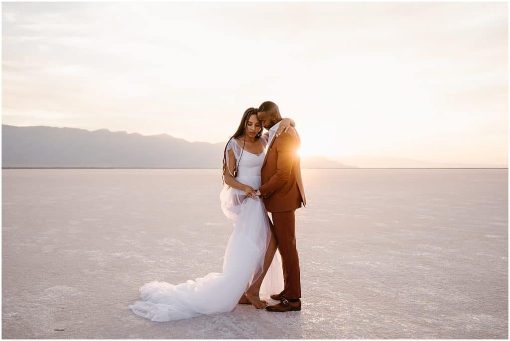 how to elope at the Utah Salt Flats