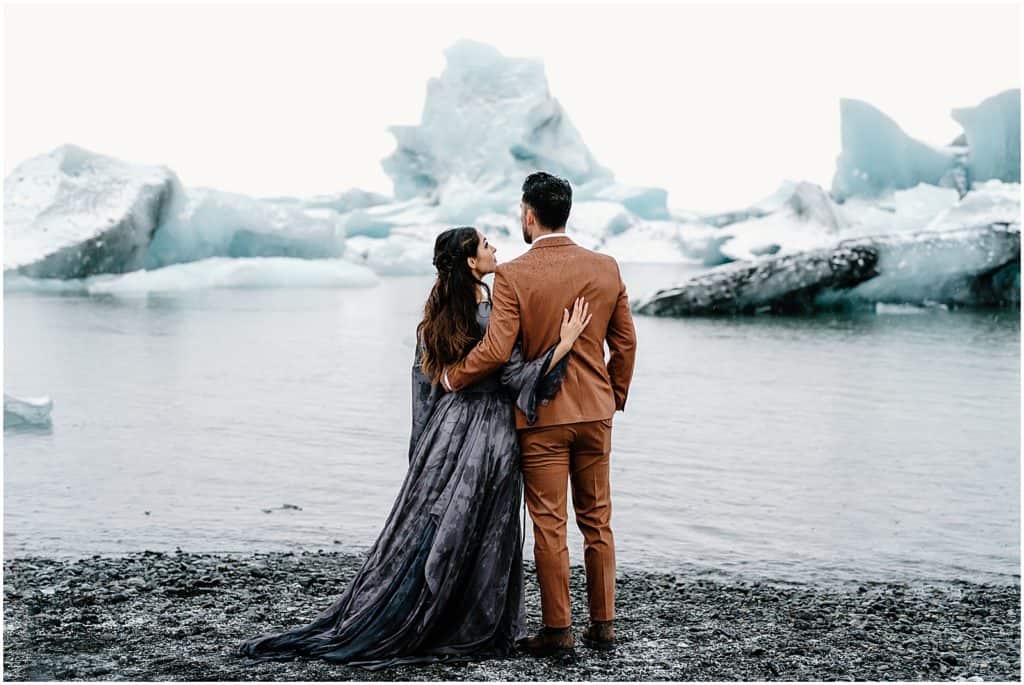 Elope in Iceland